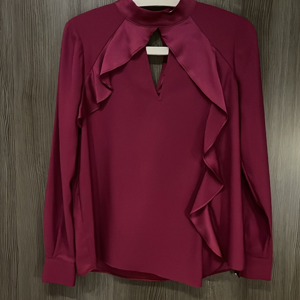 Gorgeous PARKER silky blouse in magenta color